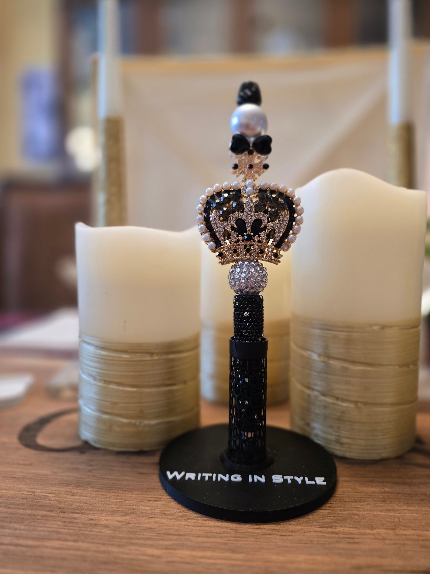 Collector's Regal Noir Crown Luxe Beaded Pen – Royal Couture