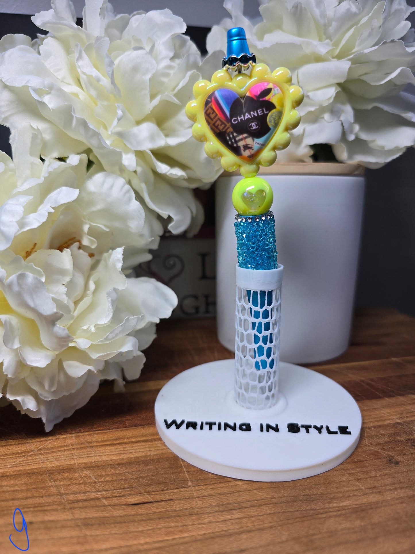 Color Pop Couture Heart Beaded Pen – Bold Fashion Statement Pen