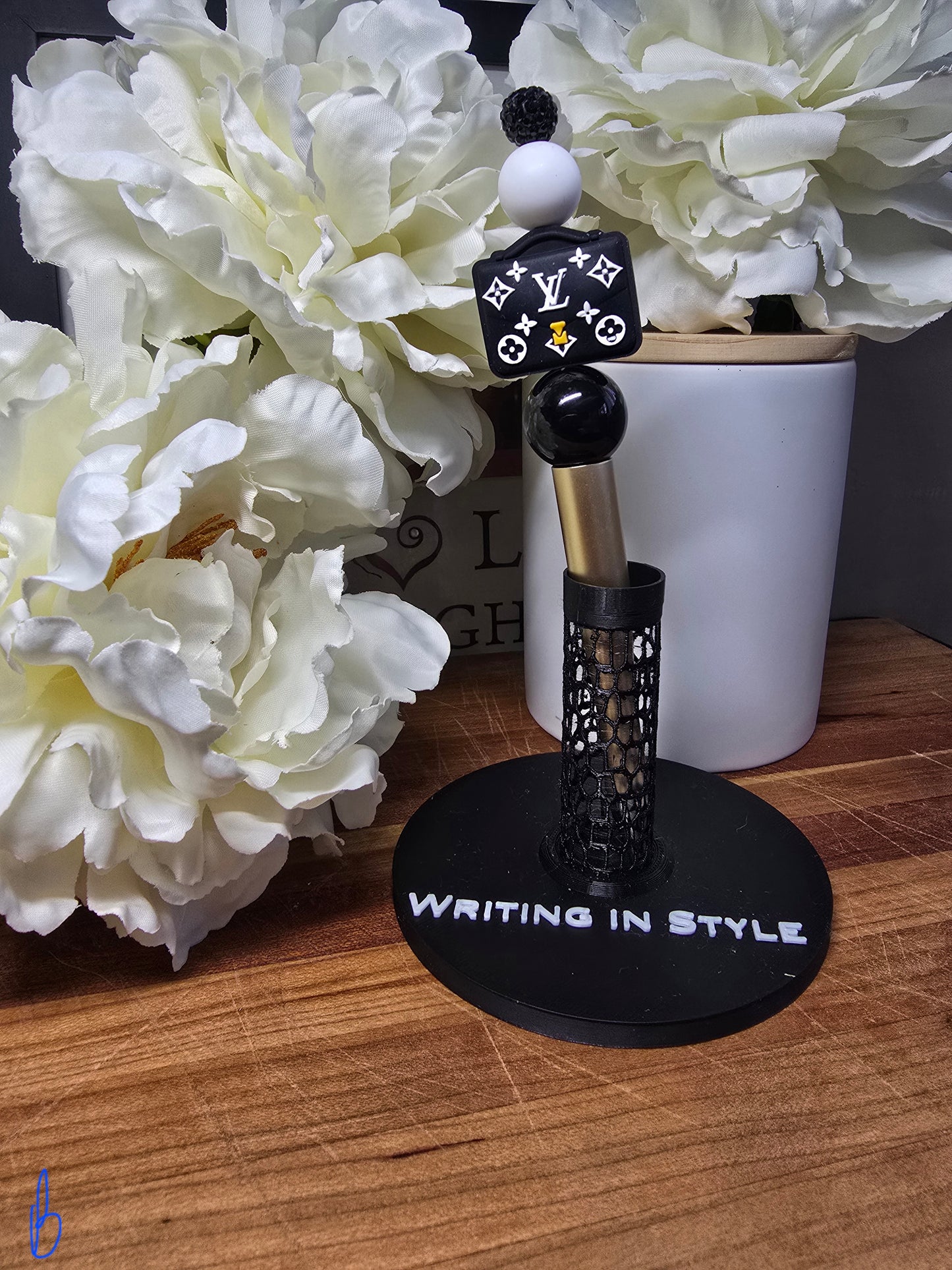 Monochrome Icon Luxe Beaded Pen – Black & Gold